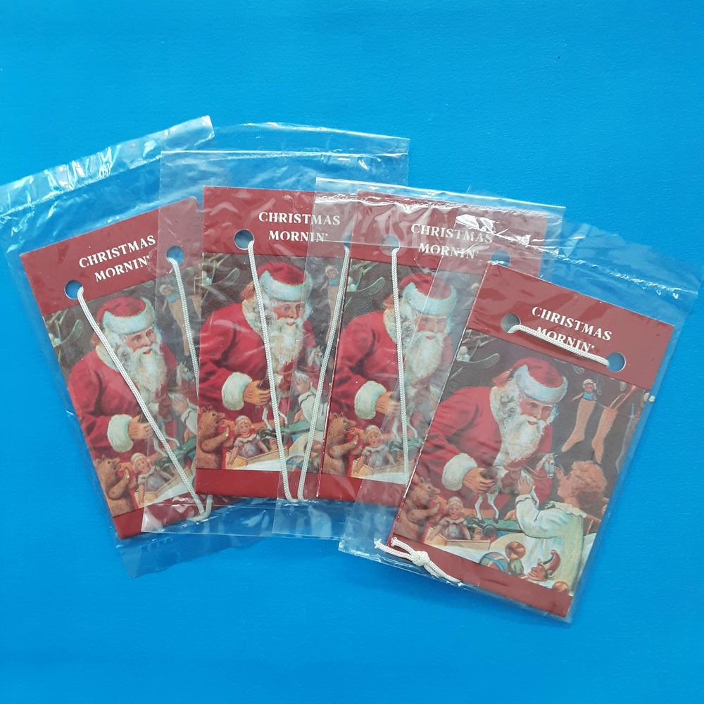 Christmas Morning Santa Gift Bags, NWOT, Bundle of 4